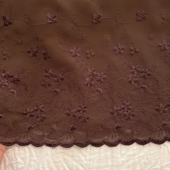 Vintage Express embroidered dress - Picture 4 of 5